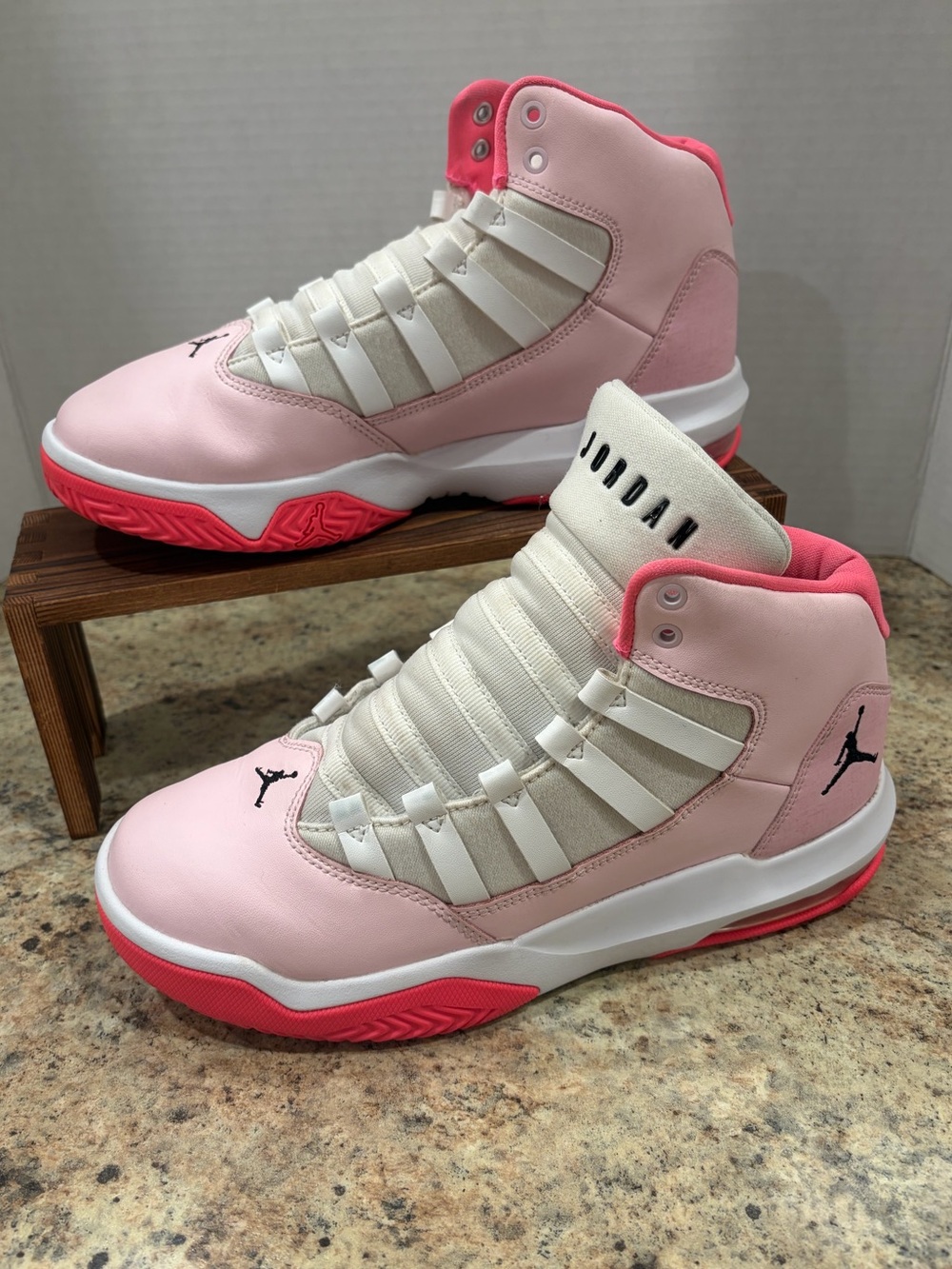 Air Jordan Max Aura GS Big Kids' Pink Foam & White High-Top Basketball Sneakers